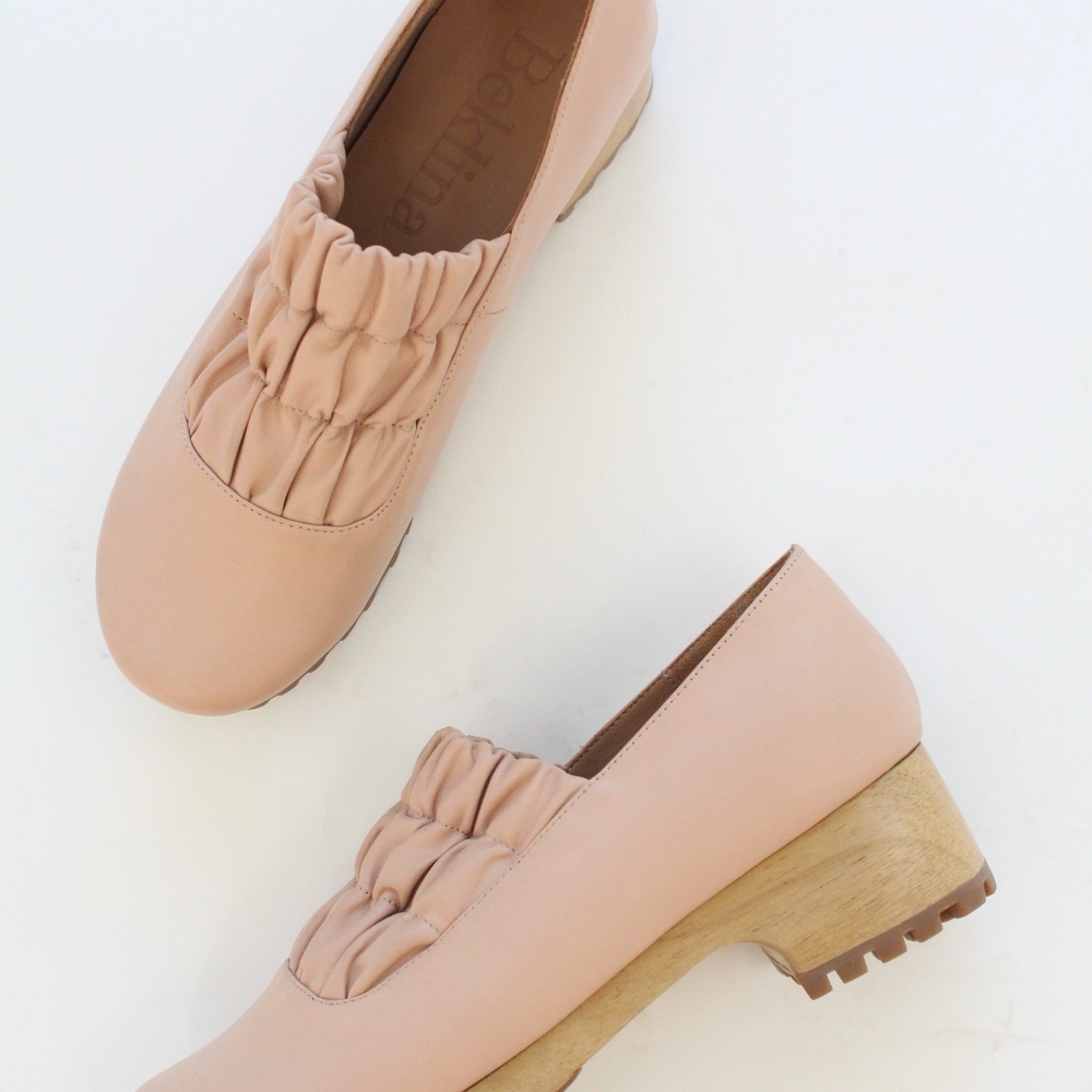 COPY - NIB Beklina gathered leather clogs in buff